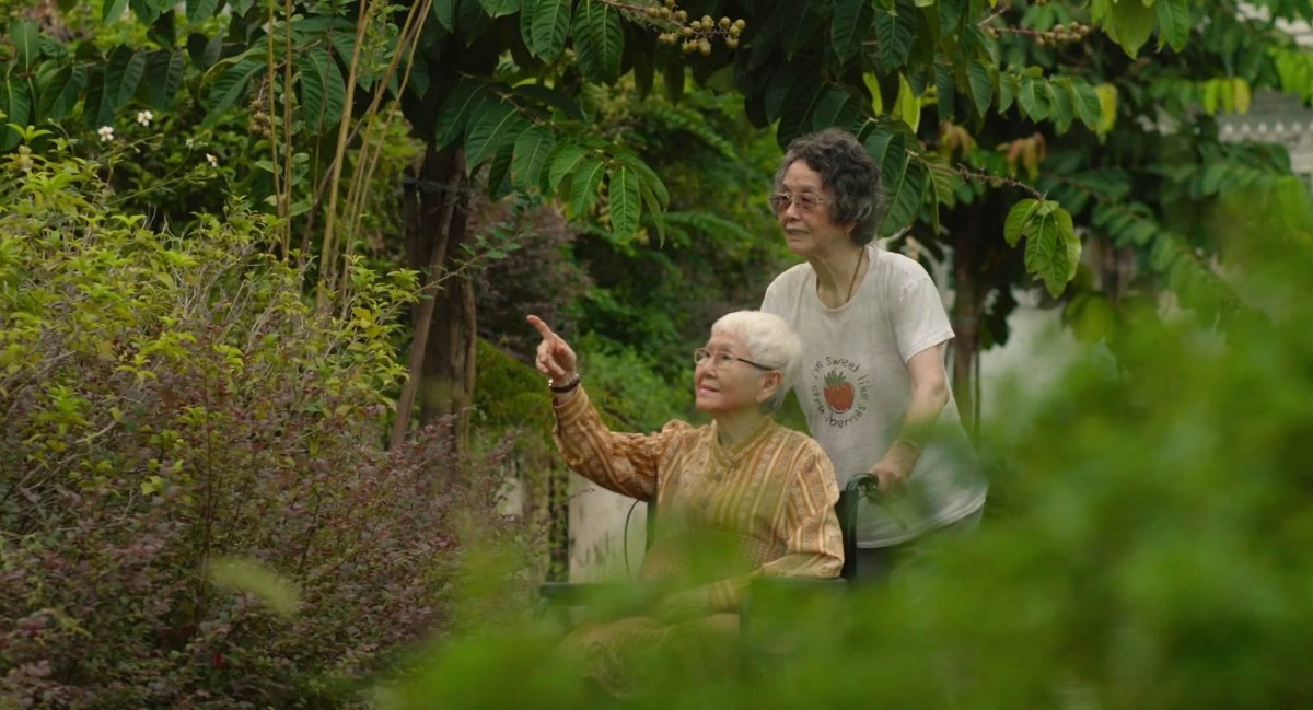 (Review) 'Thư tình gửi ngoại”: Khi yêu thương đi qua một đời người