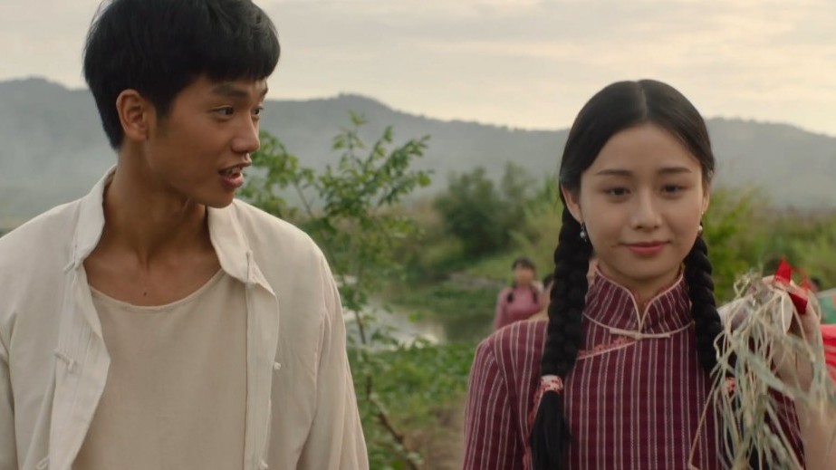 (Review) 'Thư tình gửi ngoại': Khi yêu thương đi qua một đời người