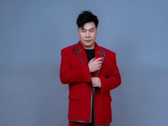 Ca nhạc sĩ Hamlet Trương nói về áp lực của nghệ sĩ trẻ trong thời đại công nghệ