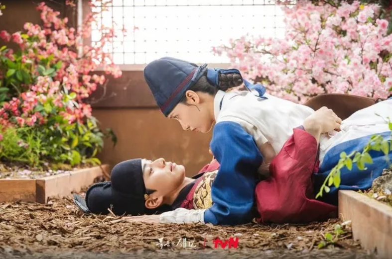 Cha Eun Woo tái xuất với dự án cùng vũ trụ ‘Ngự trù của bạo chúa’?