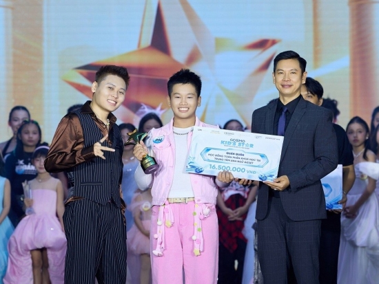Hà Kim Long và Isabella Galliano xuất sắc giành Quán quân 'Cosmo Kid's Star - Ngôi sao hoàn vũ nhí 2026'
