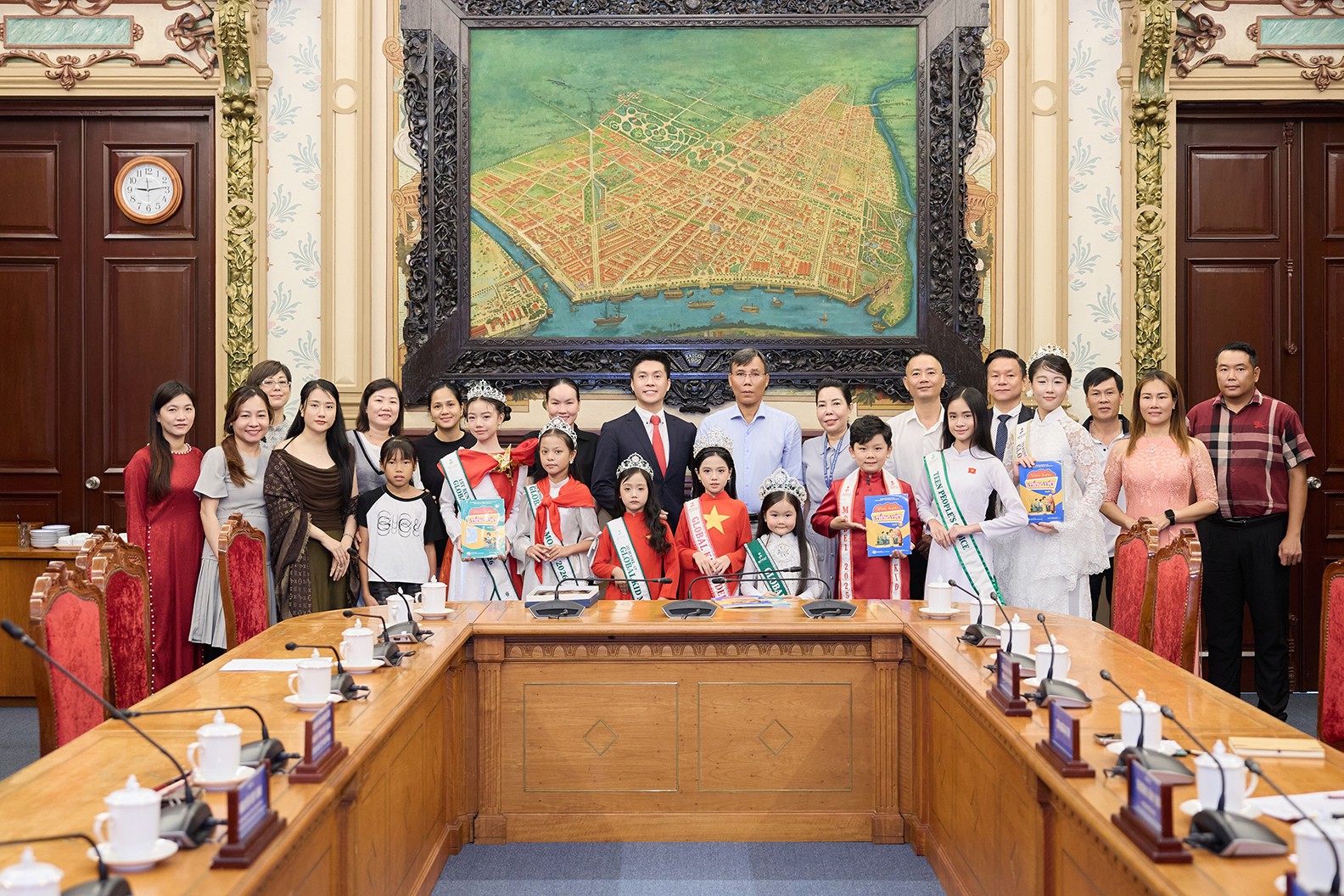 'Siêu mẫu nhí toàn cầu' đến TP. HCM lan tỏa tiếng Việt, kết nối thế hệ trẻ kiều bào với cội nguồn