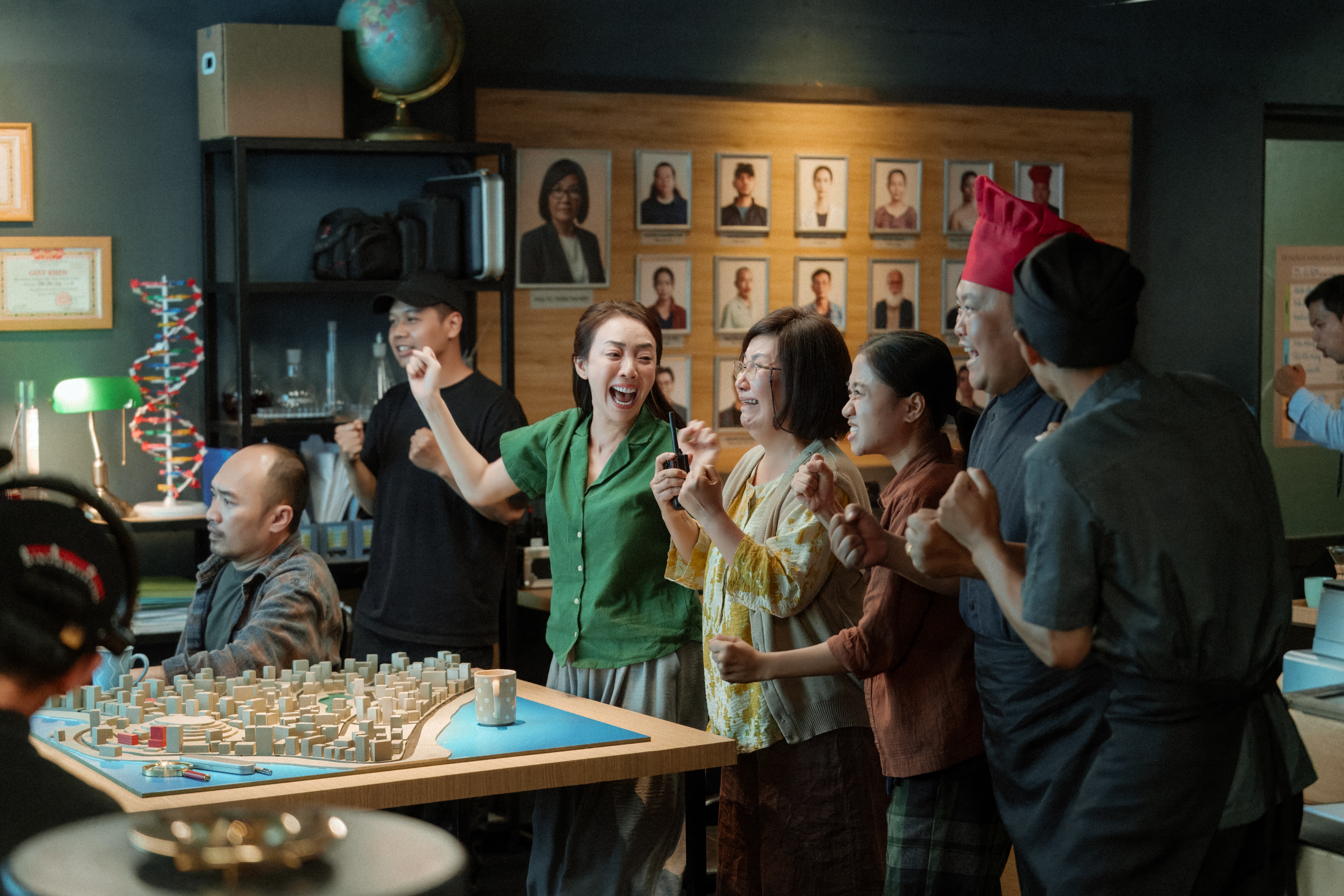 Nguyễn Quang Dũng trở lại với thế mạnh phim remake, lần này là siêu phẩm đạt gần 12.000 tỷ đồng doanh thu của Trung Quốc