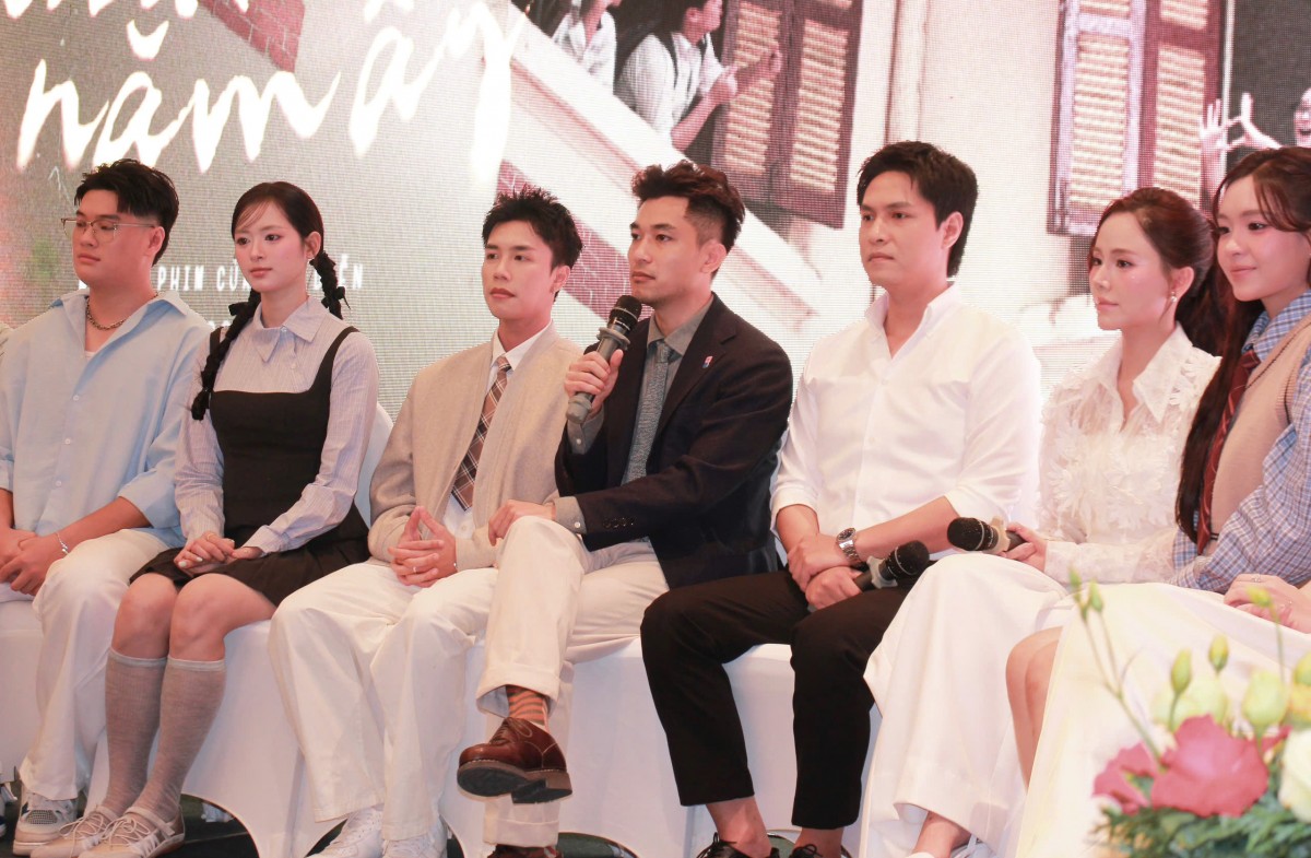 ‘Mùa hè năm ấy’ gây tranh luận khi thay dàn cast, đạo diễn nói gì?