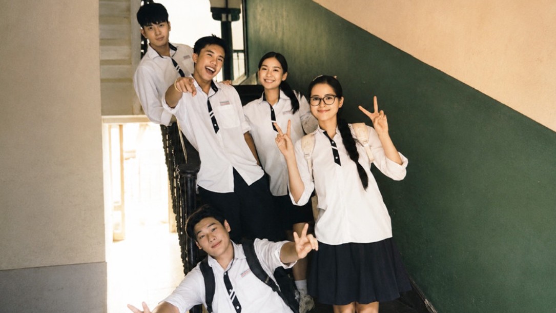 ‘Mùa hè năm ấy’ gây tranh luận khi thay dàn cast, đạo diễn nói gì?