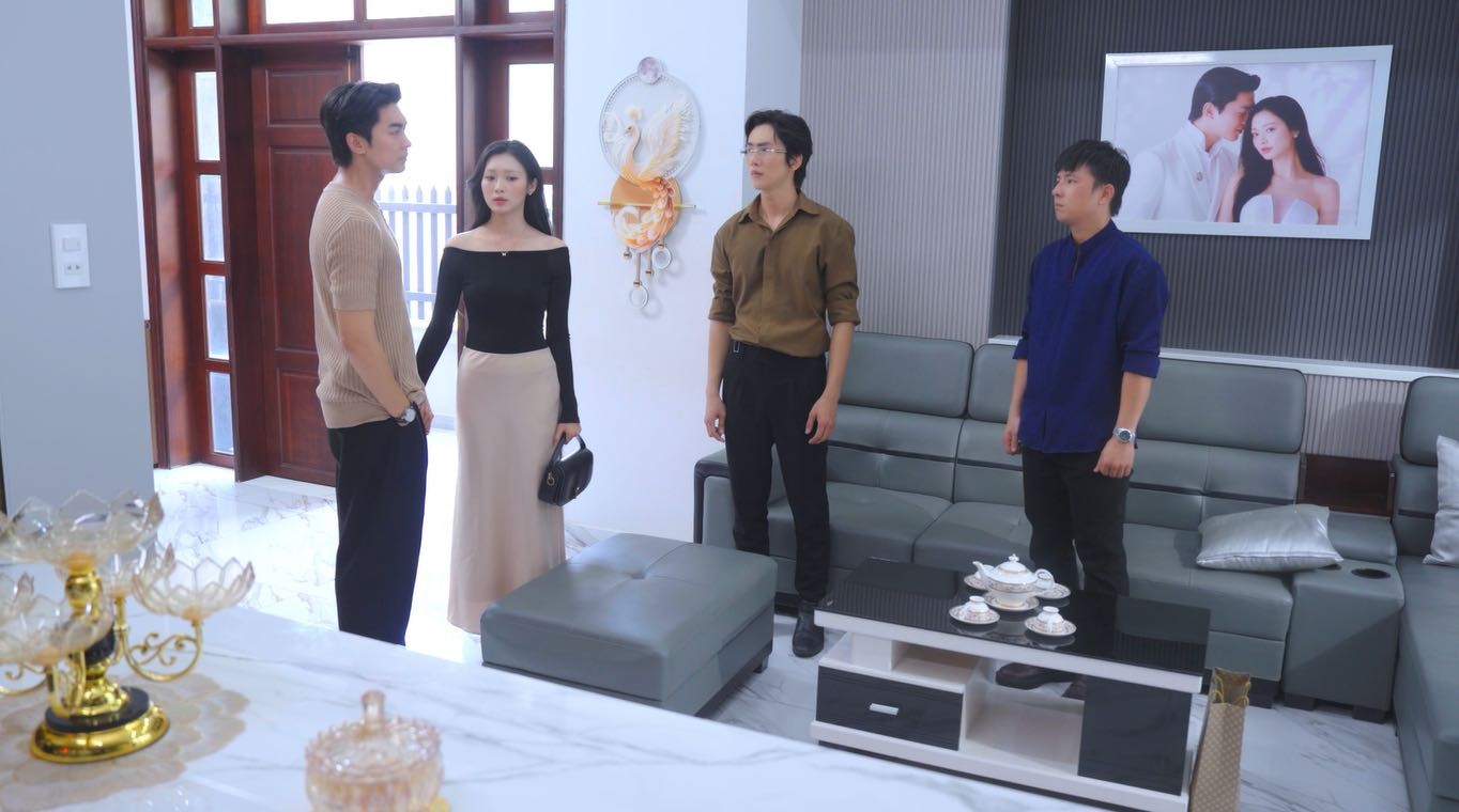 'Hôn nhân trong gương vỡ': Vợ bắt tay với trợ lý phản bội chồng, cuộc chiến quyền lực ngày càng căng thẳng