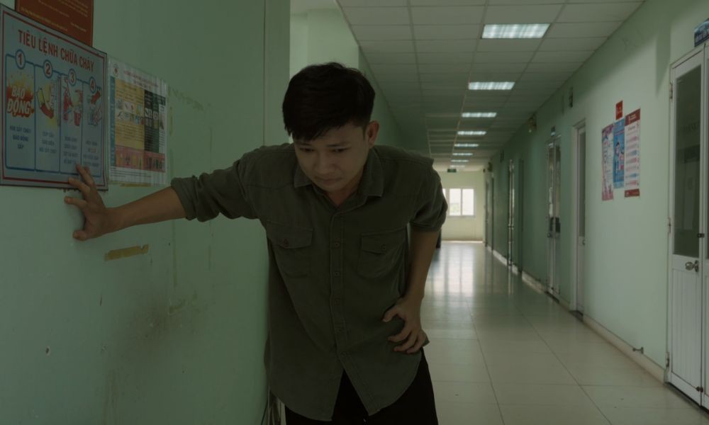 'Hợp đồng từ thượng đế': Cha ruột từ chối truyền máu, cha nuôi bán thận cứu Thiều Tiến