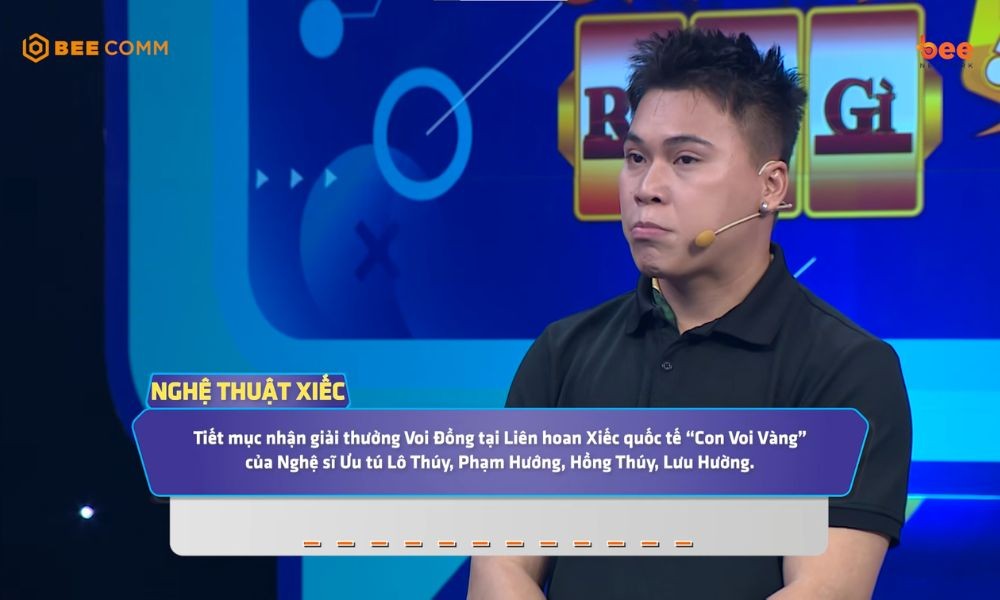 Ben Hoàng Quân và Ngô Giang bứt phá phút cuối, giành 50 triệu đồng tại 'Úm ba la ra chữ gì?'