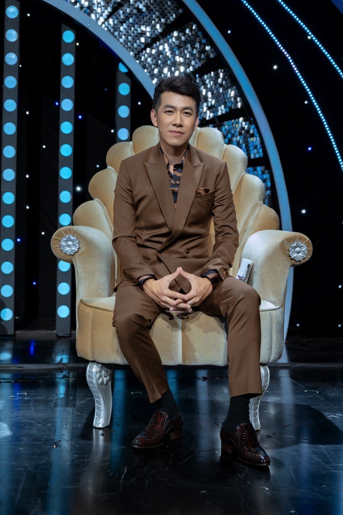 Hồ Trung Dũng: Tài năng nhiều chưa đủ, nghệ sĩ còn phải đủ 'lì' để đi đường dài