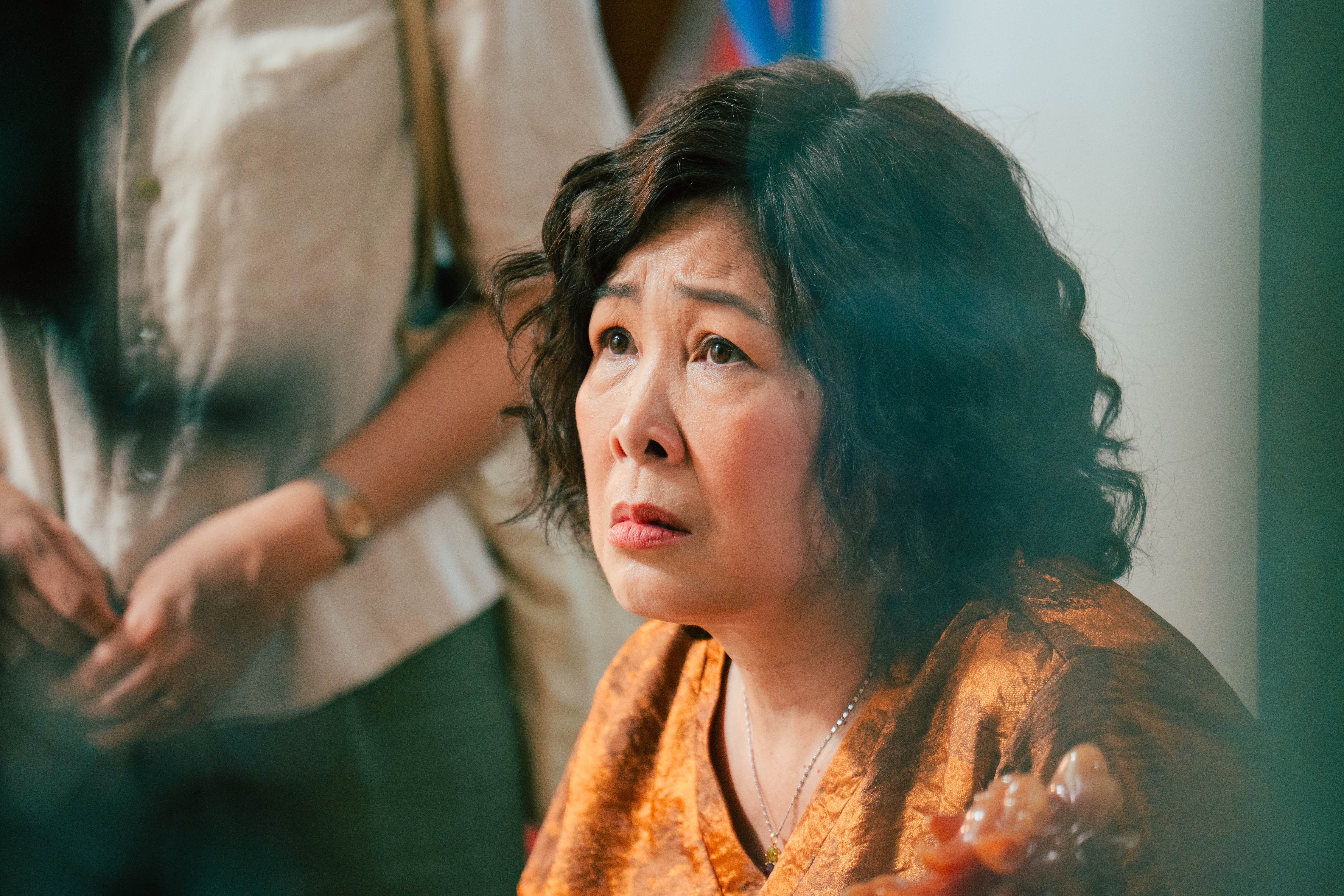 'Lên hương' hé lộ trailer và câu hỏi nhức nhối: Đổi đời hay đánh đổi cả gia đình?