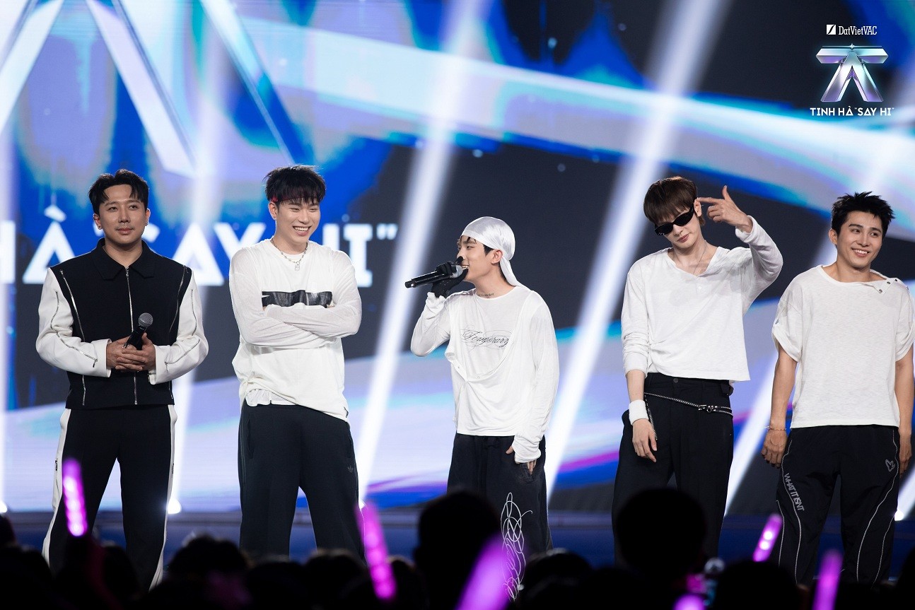 Highlight 1 tập 8 'Tinh hà 'Say Hi': Hai Liên quân 'tuyên chiến' trước Dance Battle, 24 Anh trai sẵn sàng khuấy động sân khấu nước