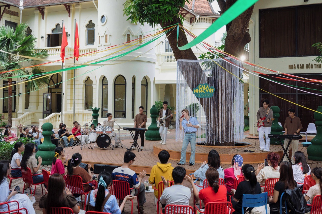 4 Anh tài Quốc Thiên, Đinh Mạnh Ninh, Tăng Phúc, Huỳnh Lập hội ngộ tại 'Gala nhạc Việt', cover hit nhạc phim hot nhất hiện nay