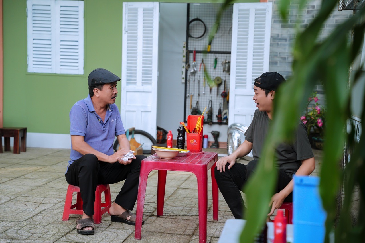 Sơn Hải chọn cách sống lặng lẽ, miệt mài với nghề dù ít giao lưu trong giới
