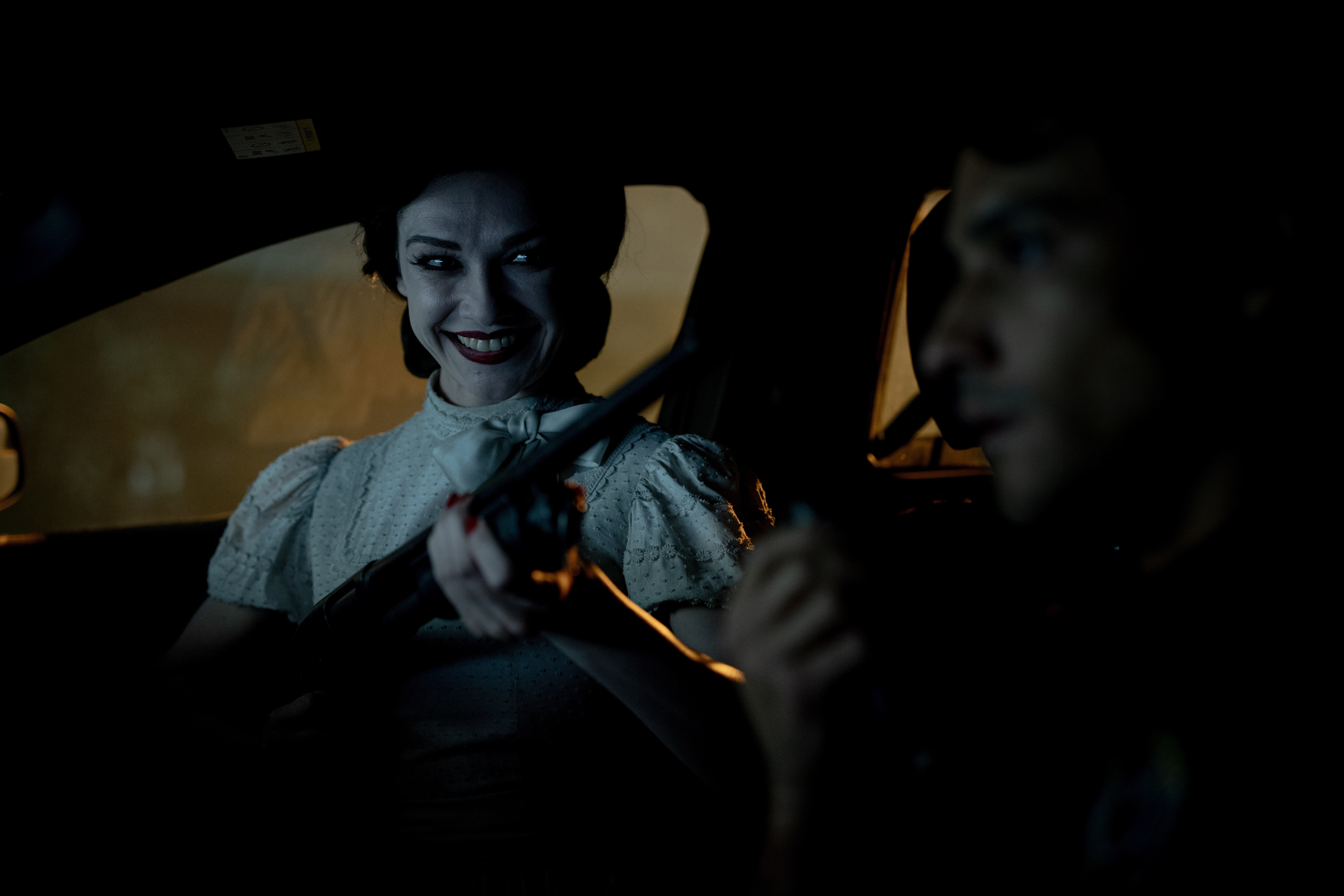 'Insidious: Out of the Further' tham vọng đến mức muốn xóa sổ loài người, chơi lớn hơn 5 phần phim trước đó vì có lý do