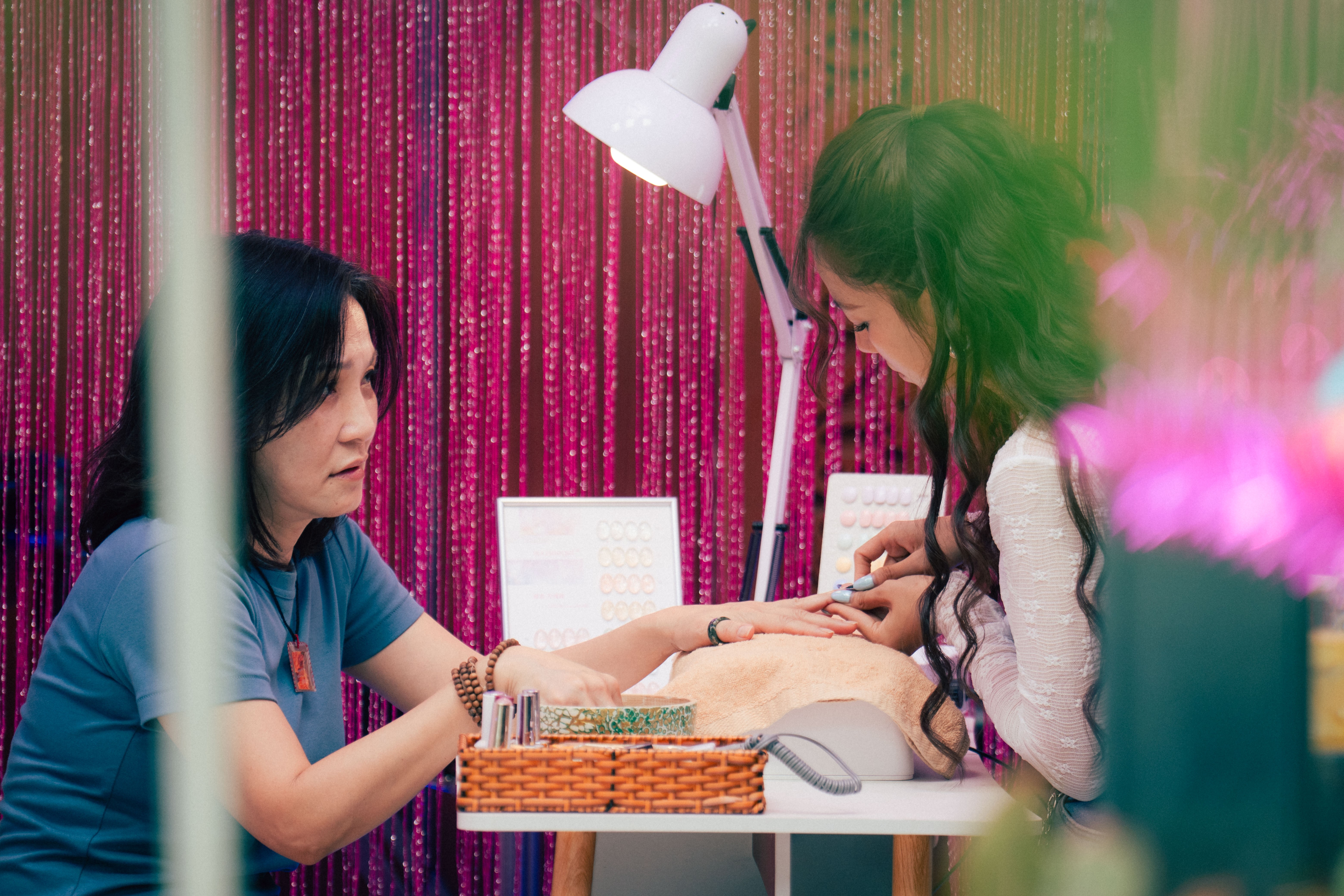 Diễn viên Hạ Anh: Trang điểm cho người đã khuất là công việc rất thiêng liêng