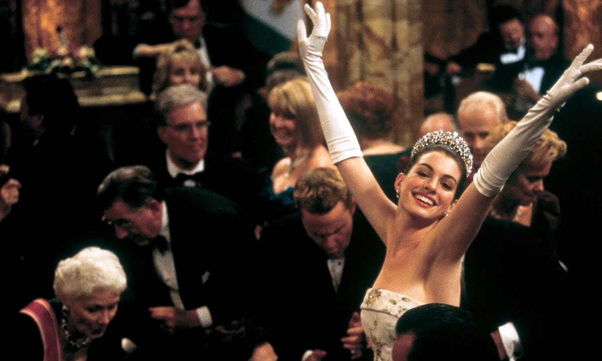 Anne Hathaway trở lại đỉnh cao Hollywood sau những năm tháng bị quay lưng
