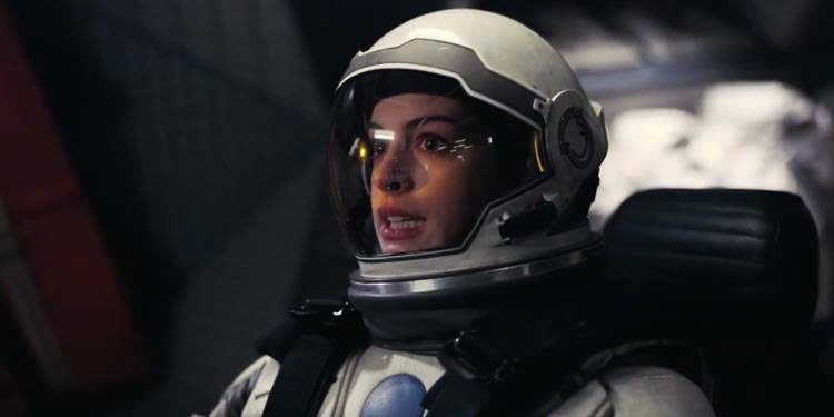 Anne Hathaway trở lại đỉnh cao Hollywood sau những năm tháng bị quay lưng