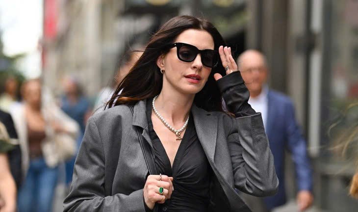 Anne Hathaway trở lại đỉnh cao Hollywood sau những năm tháng bị quay lưng