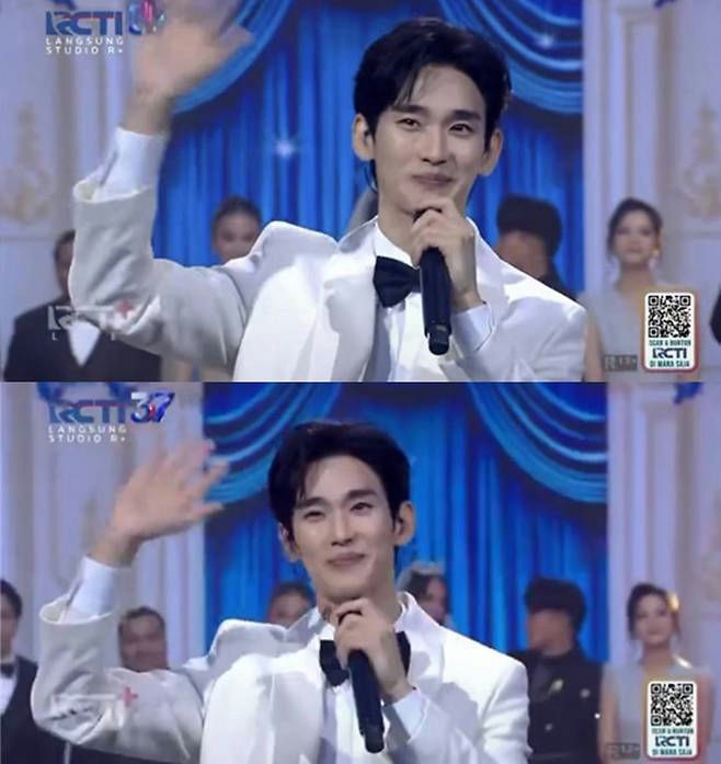 Kim Soo Hyun đẹp như hoàng tử trong lần đầu lộ diện truyền thông