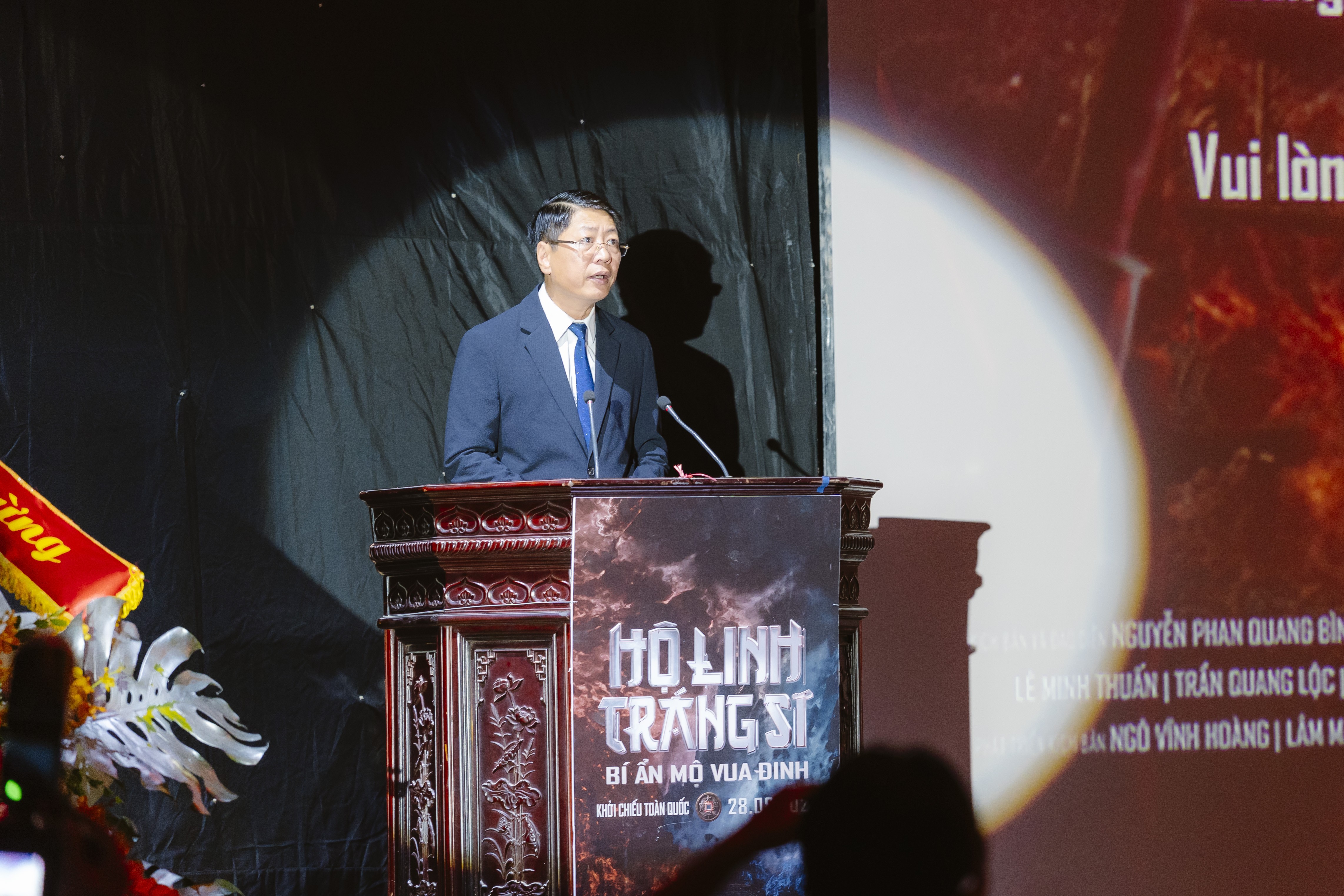 Sau 2 suất chiếu đầu tiên, 'Hộ linh tráng sĩ - Bí ẩn mộ vua Đinh' được ghi nhận là bom tấn hành động cổ trang đúng nghĩa đầu tiên của điện ảnh Việt