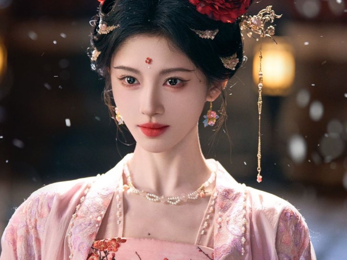 Từ idol đến diễn viên, Cúc Tịnh Y tiếp tục tỏa sáng với 'Nguyệt Lân mật án'
