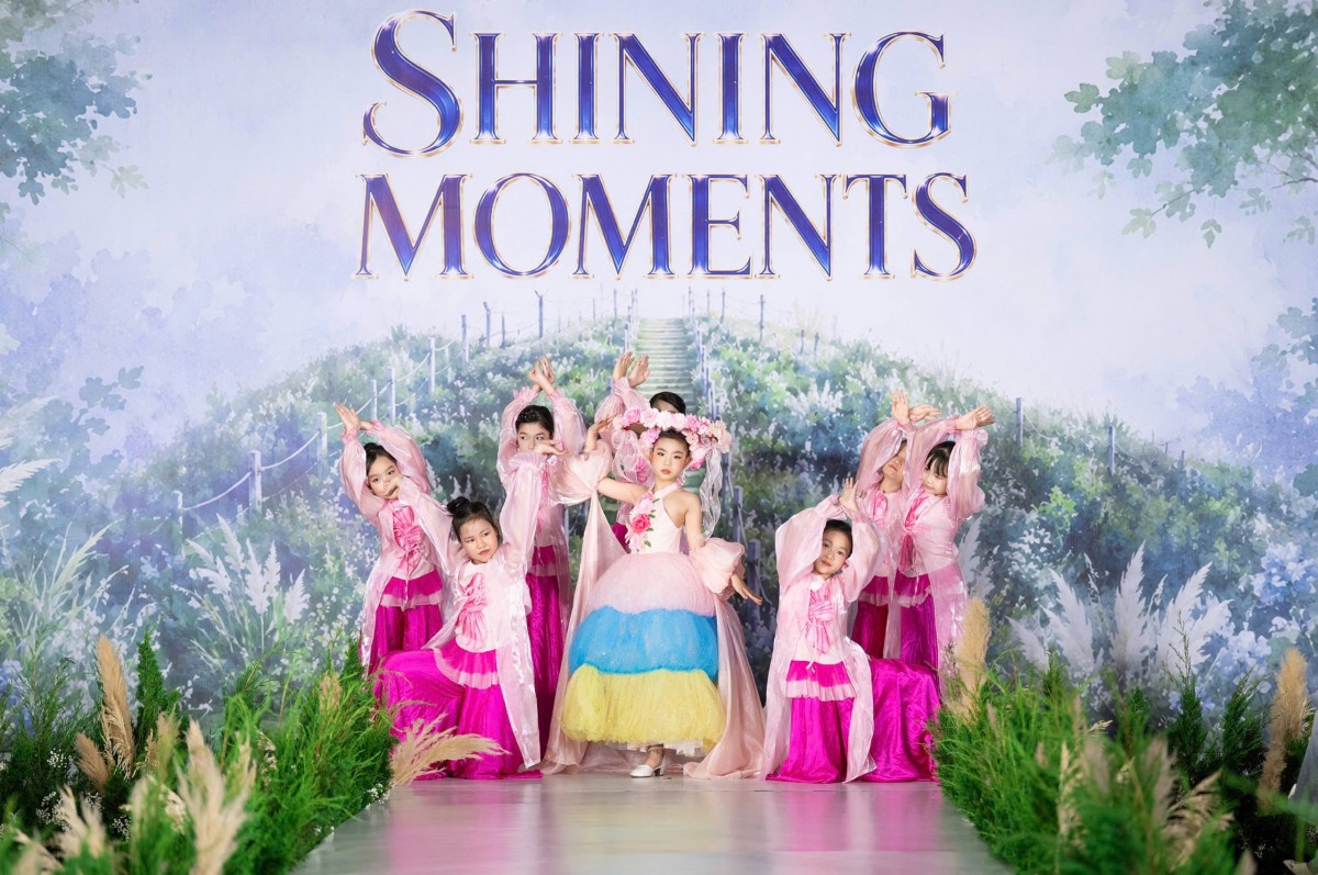 Diễn viên Cù Trà cùng hơn 200 mẫu nhí tỏa sáng tại Shining Moments 2026