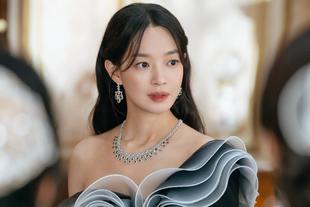 Teaser 'Hoàng Hậu Tái Hôn' của Shin Min Ah thách thức fan phim Hàn Quốc