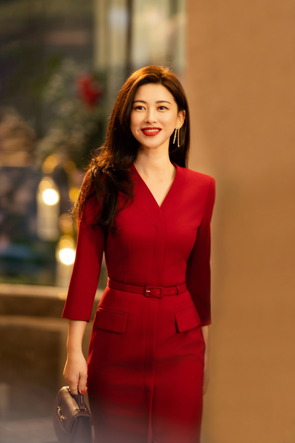 Chu Châu - Chung Hán Lương và dàn diễn viên thực lực làm nên sức hút của 'Hoa nở sau giông tố'