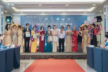 Nguyên Vũ hội ngộ Mai Thu Huyền tại Lễ công bố dự án 'Hoa hậu thế giới doanh nhân Việt Nam 2026'