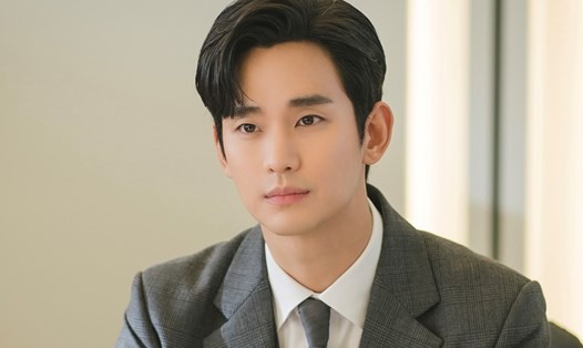 Sự kiện đầu tiên của Kim Soo Hyun tại Hàn gây tranh cãi