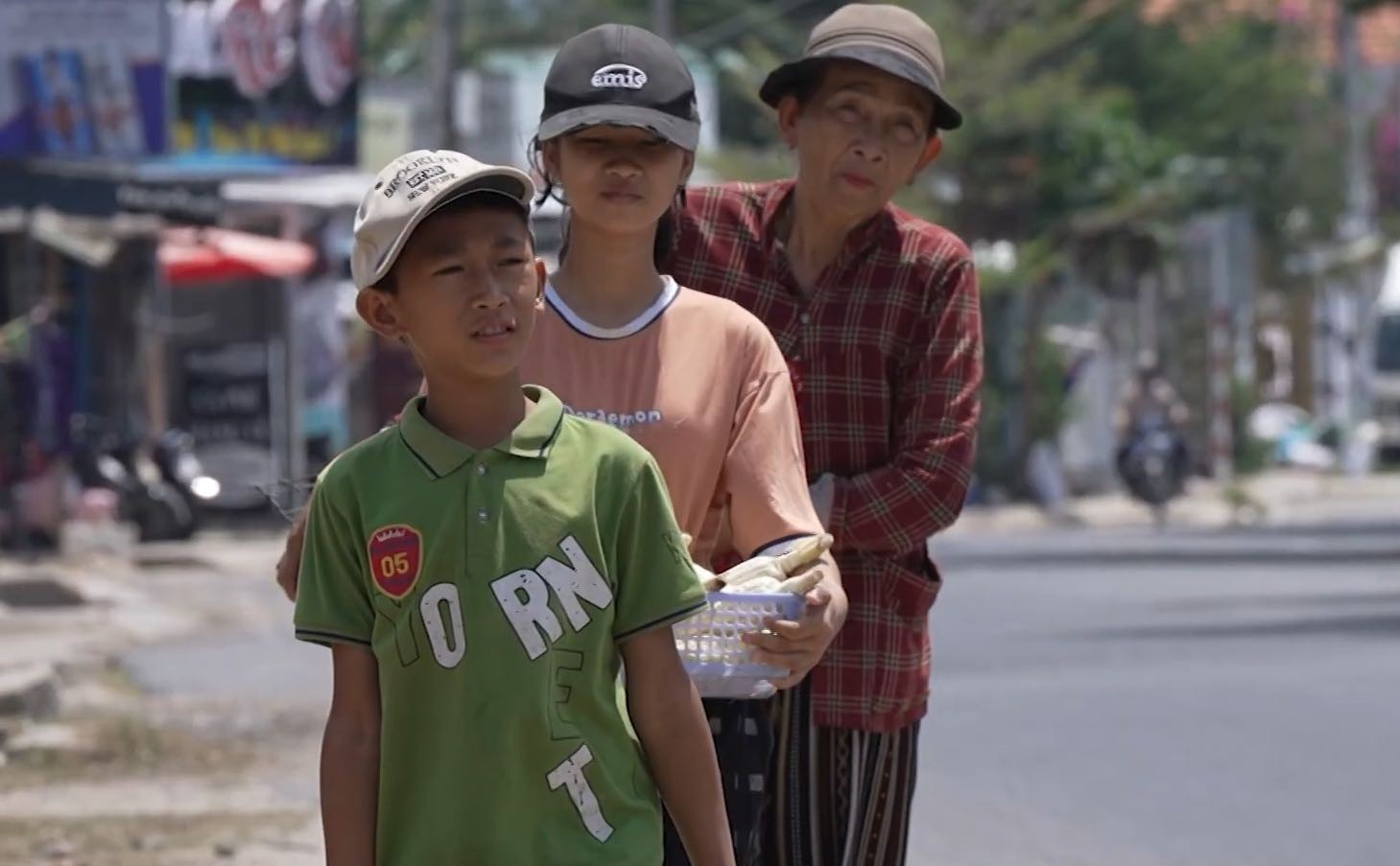 'Mái ấm gia đình Việt': Thái Vũ, Trương Quỳnh Anh xót xa trước những đứa trẻ sớm thiếu vắng tình cha mẹ