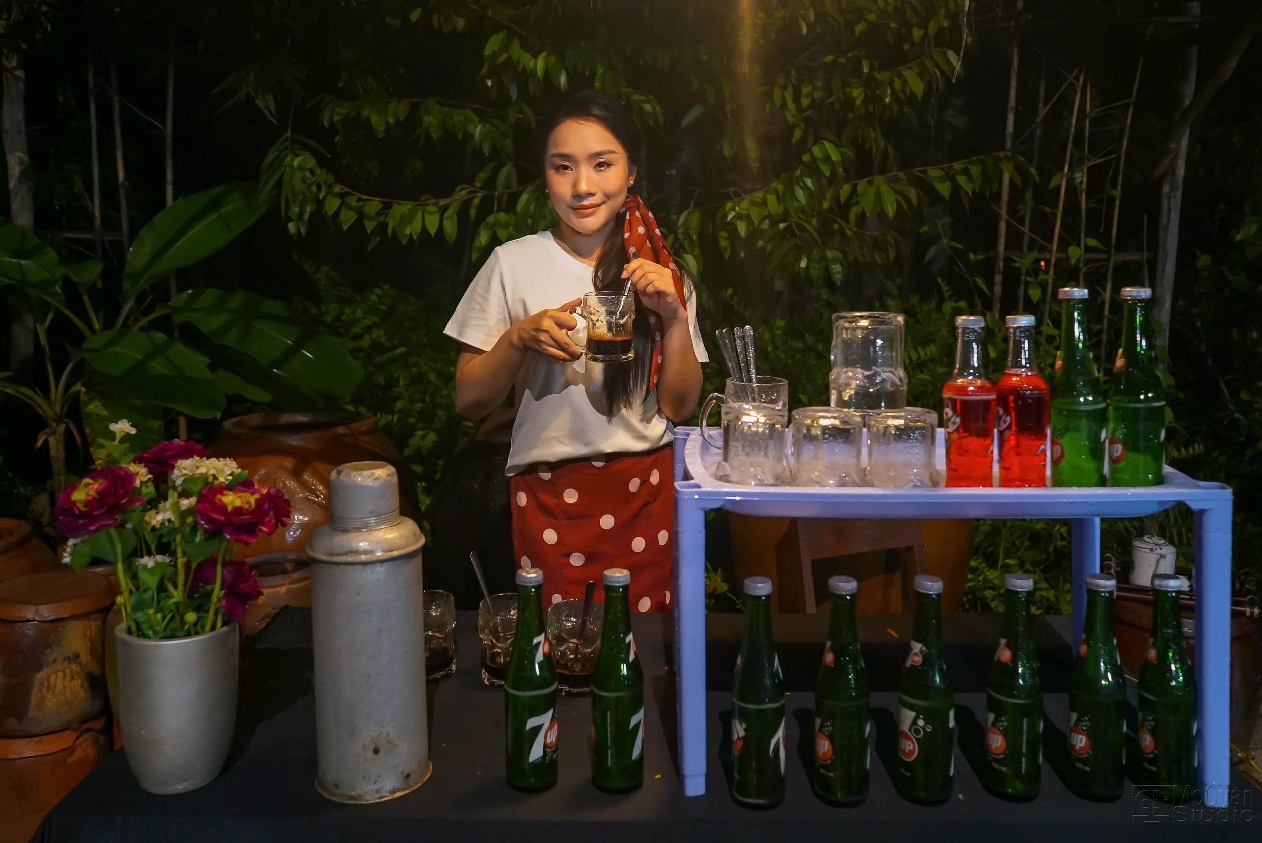 Á quân 'Thần tượng Bolero' Hồ Phương Liên 'đội mưa' 12 tiếng để mang đến màu sắc mới trong âm nhạc