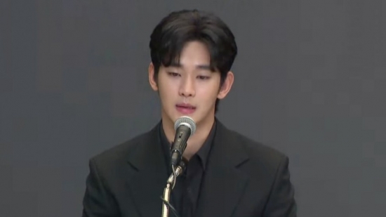 Cáo buộc lạm dụng tình dục của Kim Soo Hyun chính thức khép lại sau 16 tháng