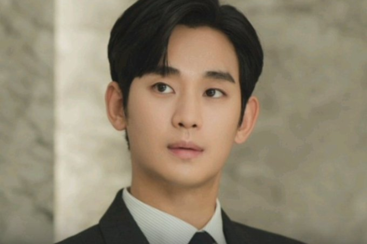 Cáo buộc lạm dụng tình dục của Kim Soo Hyun chính thức khép lại sau 16 tháng