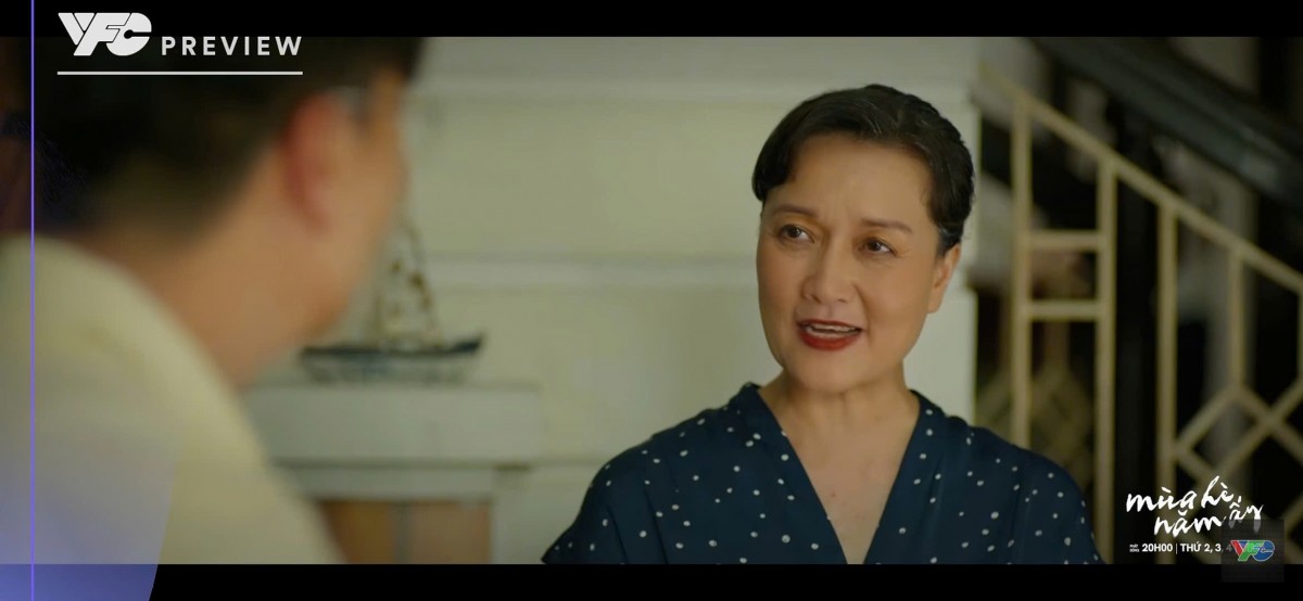 'Mùa hè năm ấy' tập 15: Mẹ Phương nhiệt tình 'chấm' Tùng Jun khiến Phương ngượng ngùng