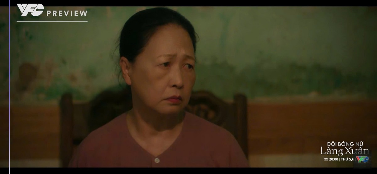 'Đội bóng nữ làng Xuân' tập 3: Tâm bị mẹ giục lấy chồng, Minh tiếp tục tìm đồng đội