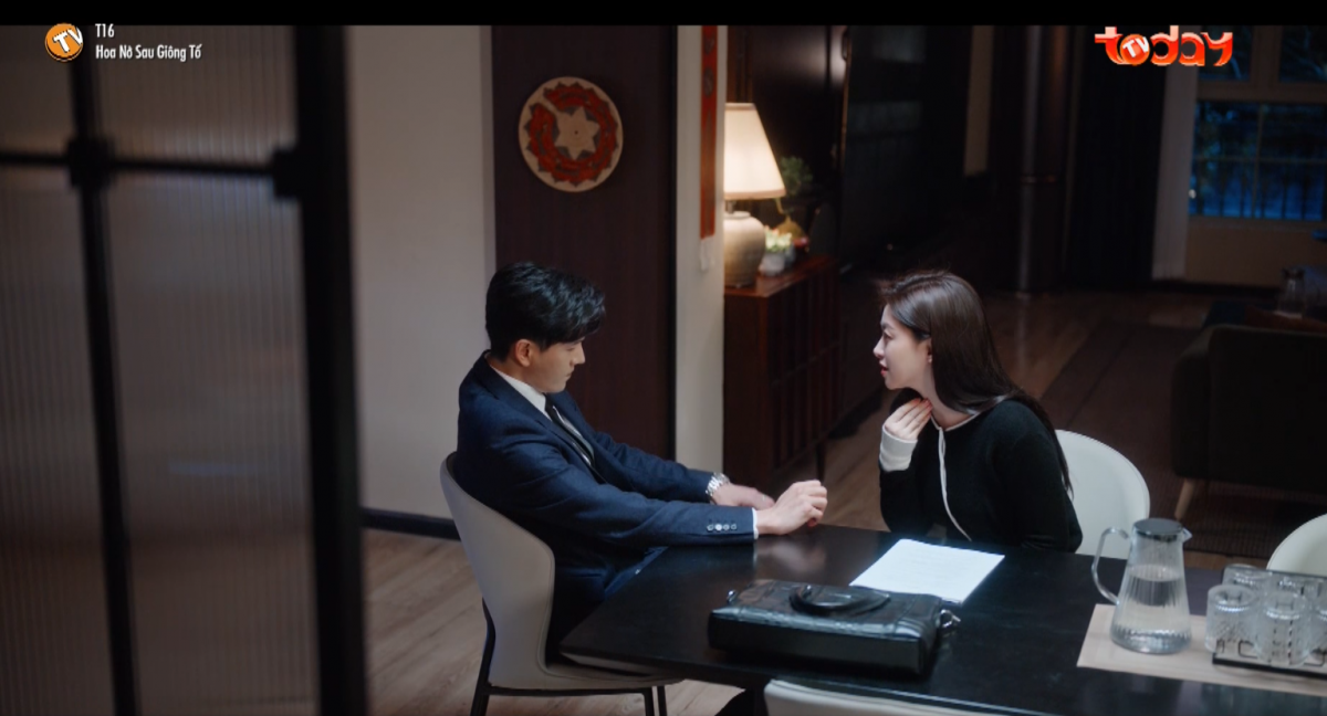 'Hoa nở sau giông tố' tập 4: Hứa Mật Ngữ chính thức ly hôn, suýt gặp họa lớn tại quán bar khi bắt đầu hành trình tìm việc