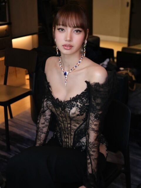 YG Entertainment phá hủy sự tự tin của Lisa (BlackPink)