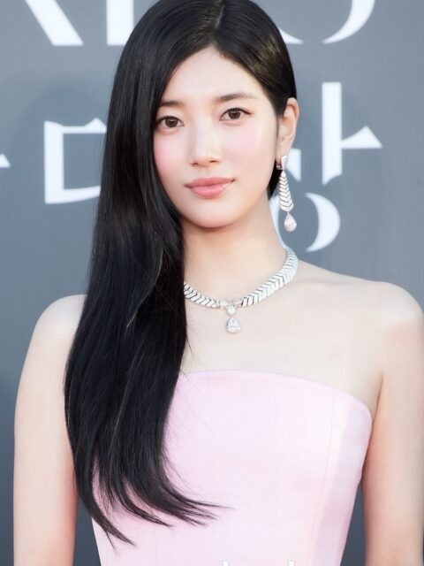 Suzy gây chấn động khi tự nhận 'gương mặt bình thường'