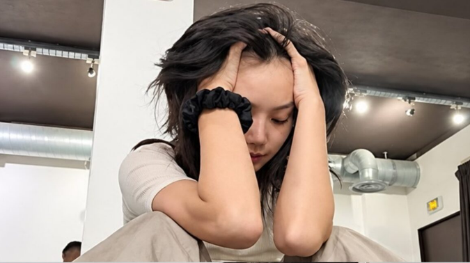 Lisa tiết lộ từng bị dọa giết trong phim tài liệu mới