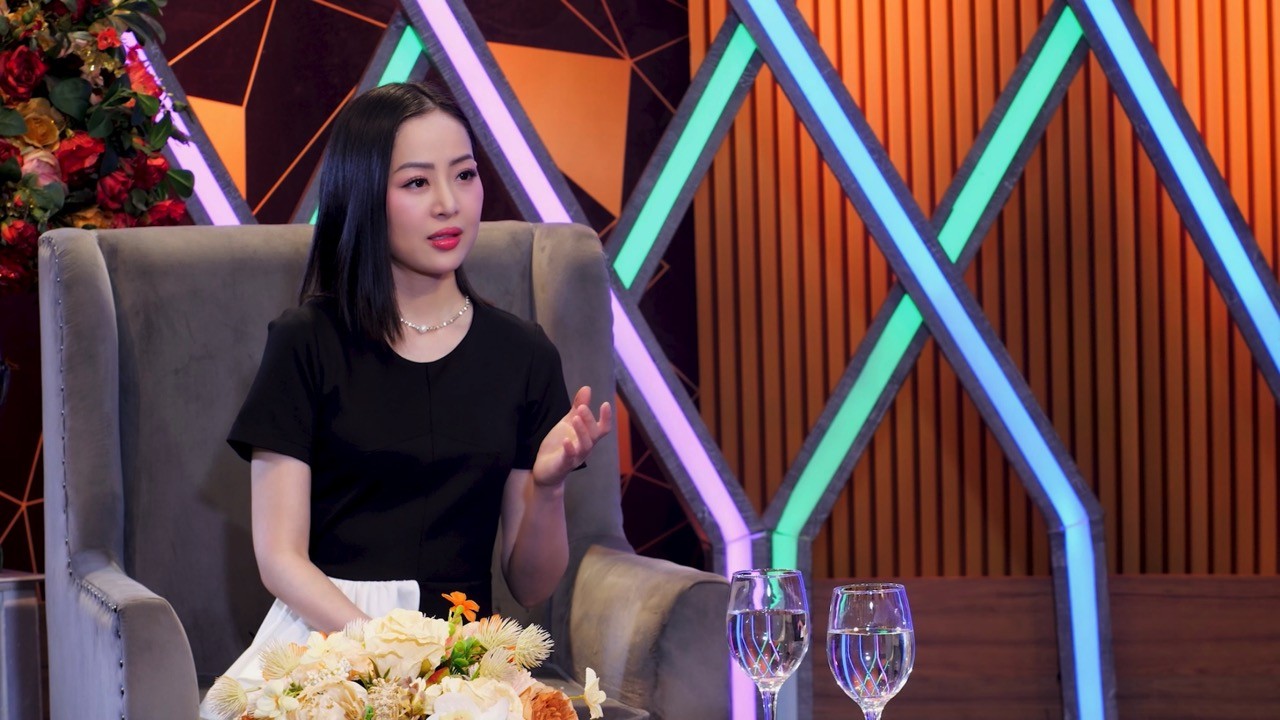 Diễn viên Vũ Phương Linh: Sau đam mê, mình cũng cần có hào quang để nuôi cái nghề