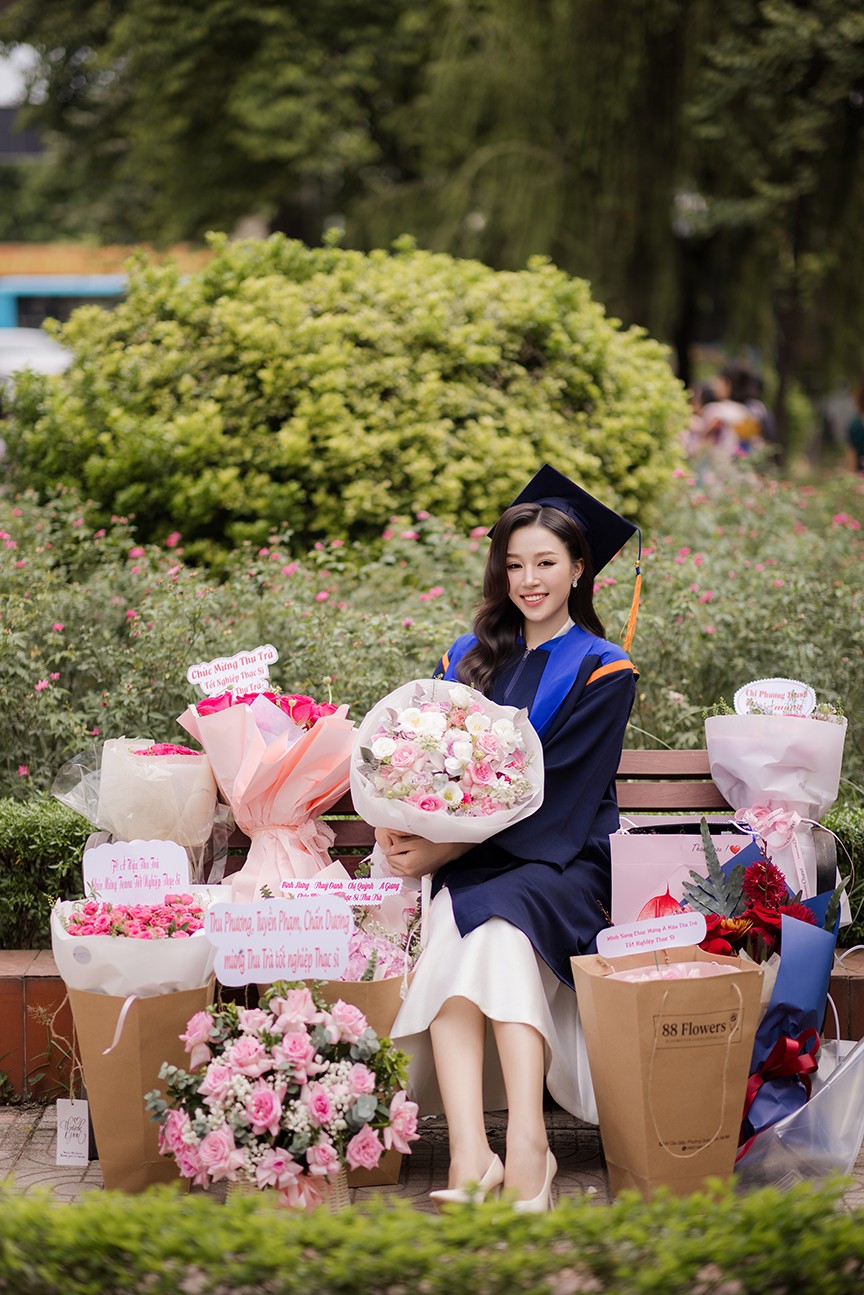 Á hậu Lê Thu Trà nhận bằng Thạc sĩ trước thềm dự thi 'Miss Intercontinental 2026'