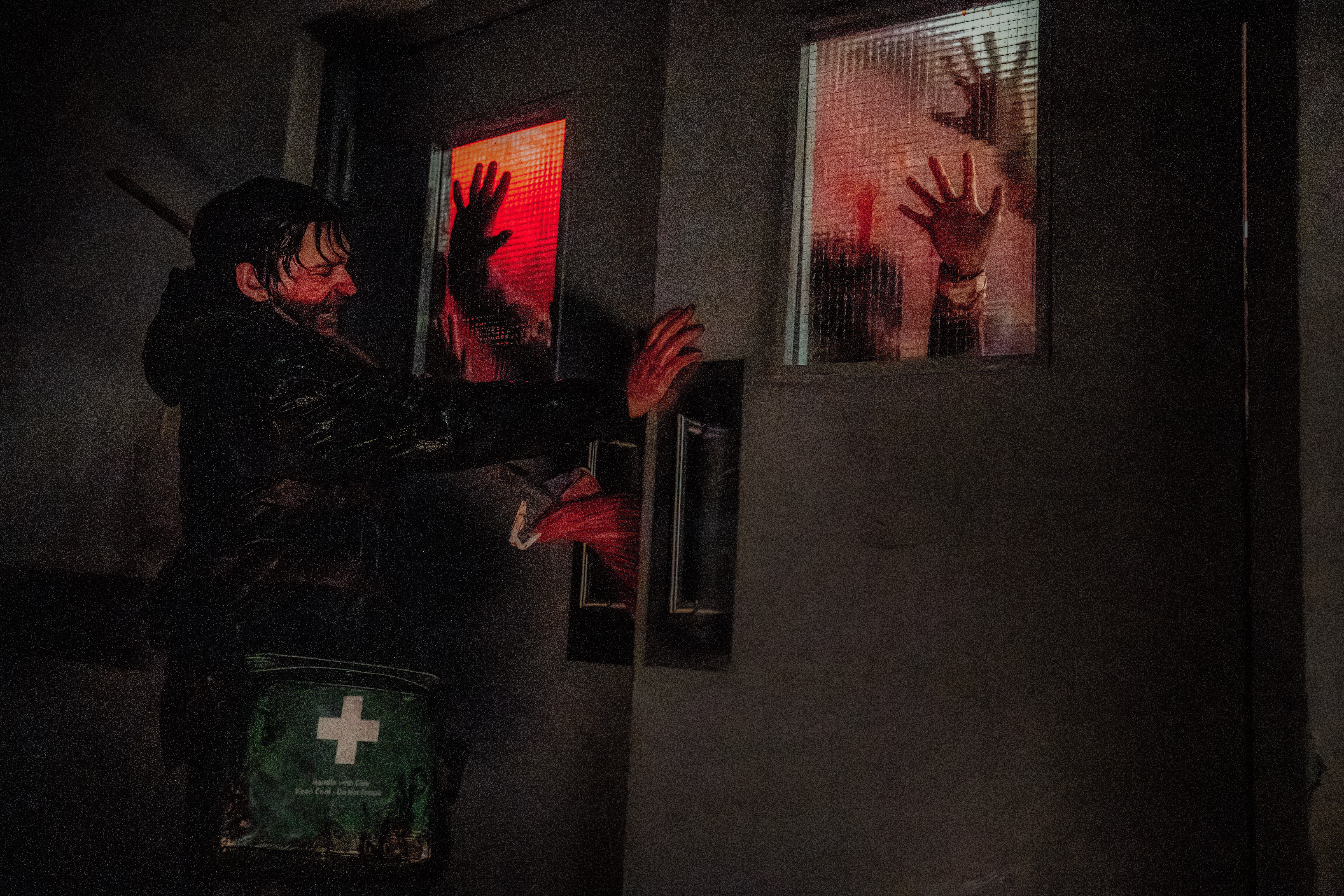 Hơn 50 bộ trang phục, hàng loạt quái vật điên cuồng: 'Resident Evil - Vùng đất quỷ dữ' sẵn sàng bùng nổ phòng vé Việt tháng 9