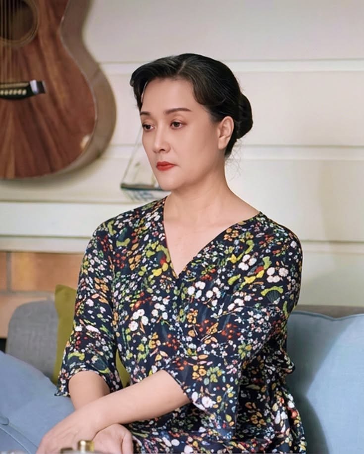 Nghệ sĩ Vân Dung gây tranh luận với vai người mẹ trong ‘Mùa hè năm ấy’