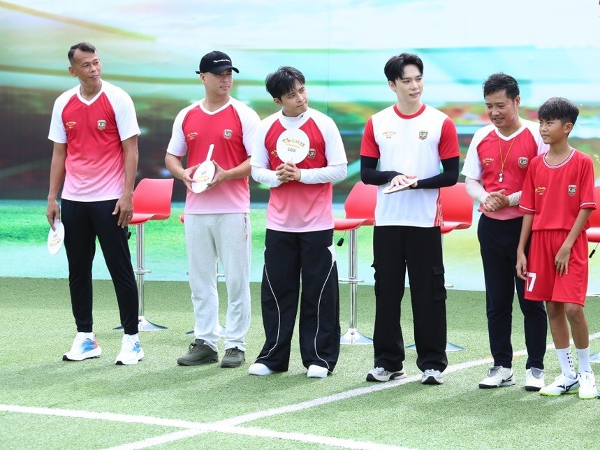 Gin Tuấn Kiệt, Trương Thế Vinh và Bùi Tấn Trường cùng trở lại 'Cầu thủ nhí 2026', đảm nhận nhiệm vụ đặc biệt với Top 32