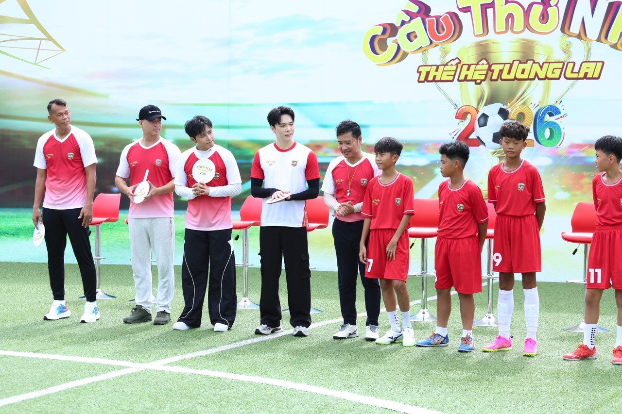 Gin Tuấn Kiệt, Trương Thế Vinh và Bùi Tấn Trường cùng trở lại 'Cầu thủ nhí 2026', đảm nhận nhiệm vụ đặc biệt với Top 32