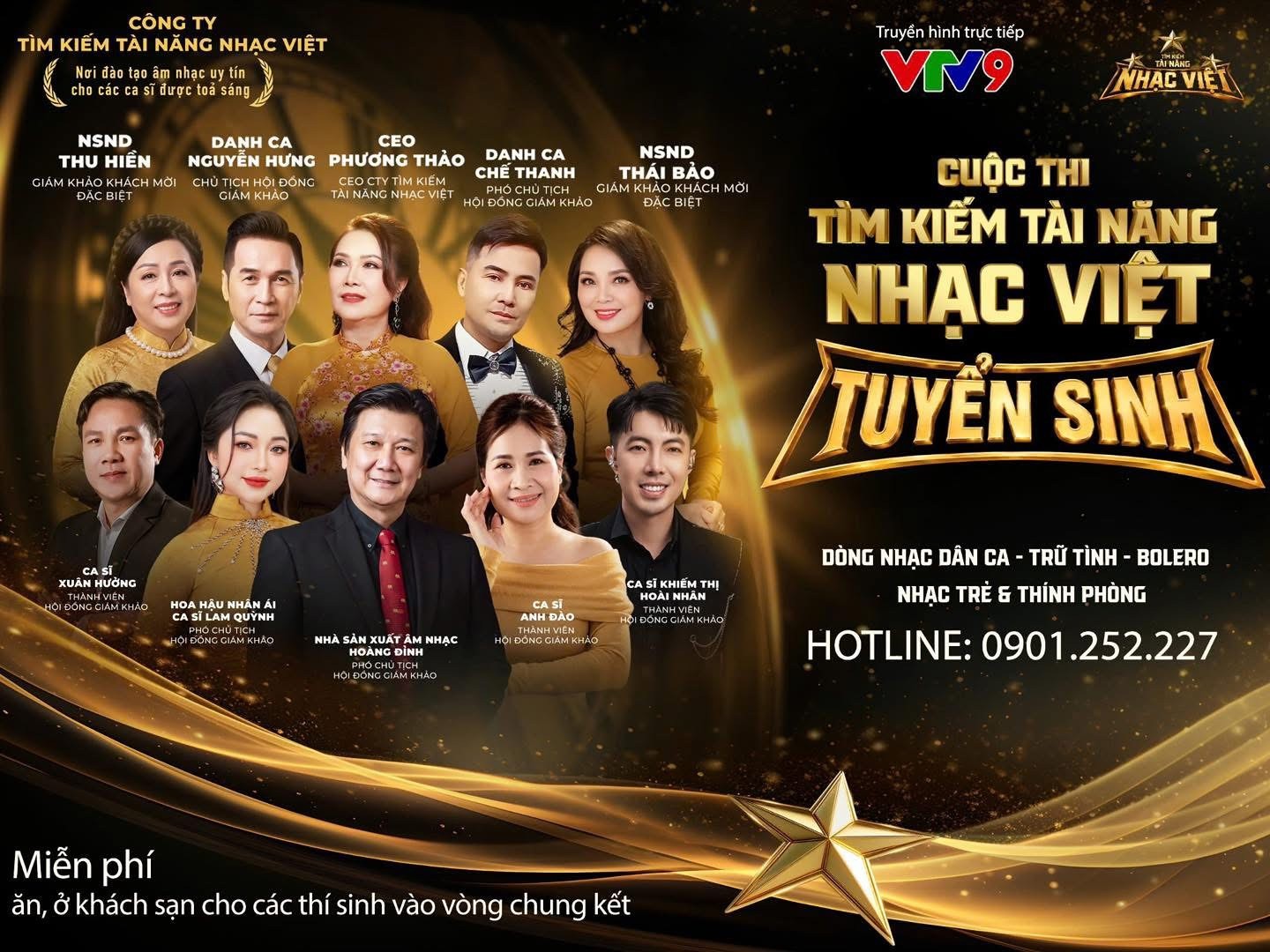 NSND Thái Bảo hướng dẫn các thí sinh tìm ra giá trị của cuộc thi 'Tìm kiếm tài năng âm nhạc Việt'