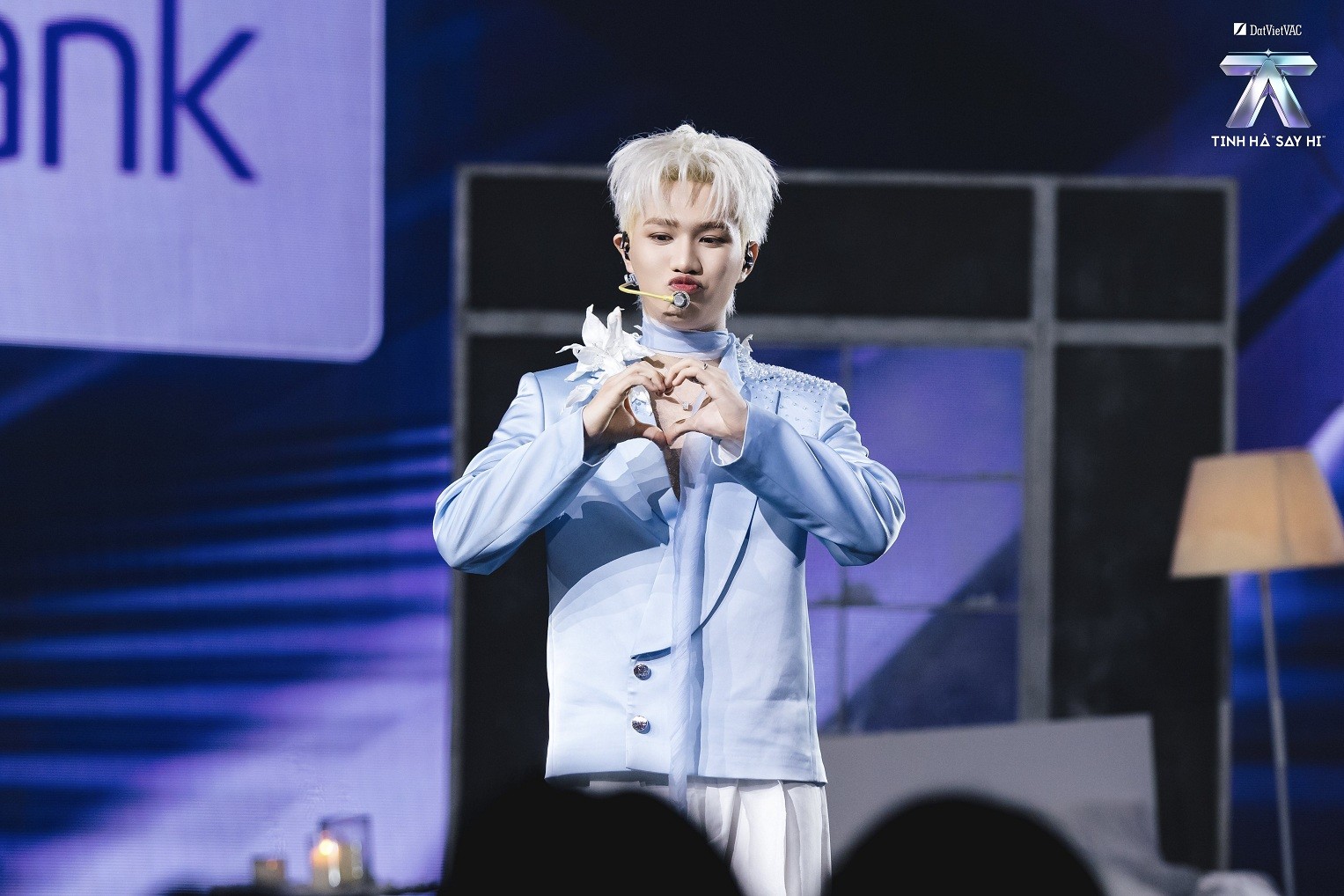 Livestage 5 'Tinh hà 'Say Hi': 8 Anh trai kể câu chuyện gì?