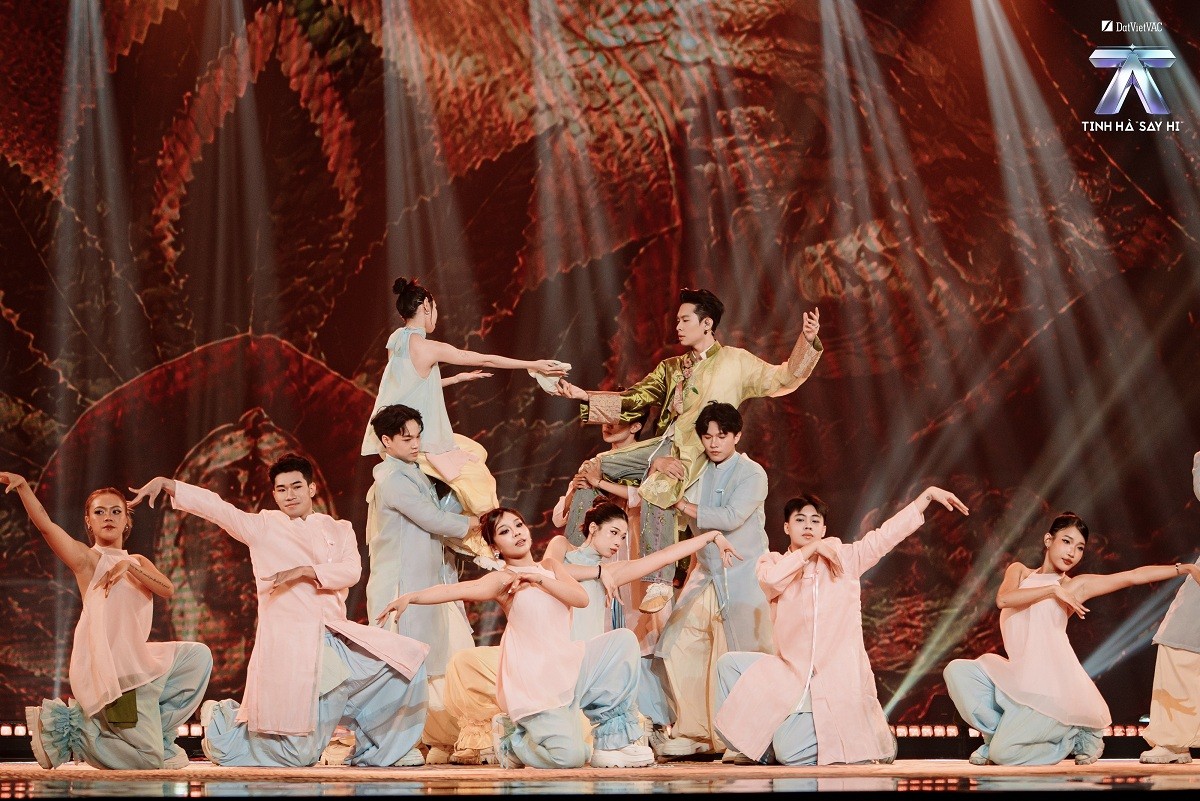 Livestage 5 'Tinh hà 'Say Hi': 8 Anh trai kể câu chuyện gì?