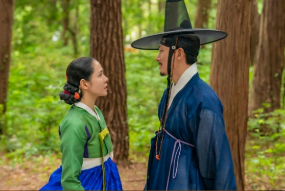 Son Ye Jin và Ji Chang Wook cũng không thể gánh được 'The Scandal'